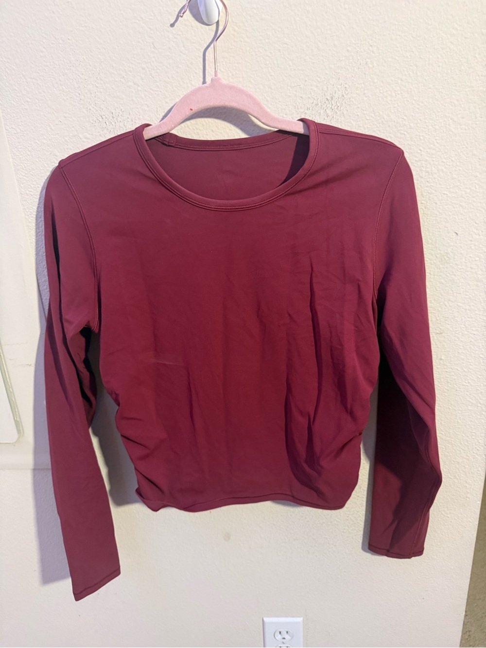 Lululemon Burgundy Ruched Side Long Sleeve Crop Top Women’s Size 8